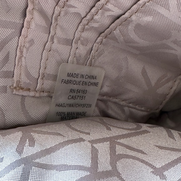 CALVIN KLEIN: Top and front zip wristlet wallet clutch - Picture 10 of 10